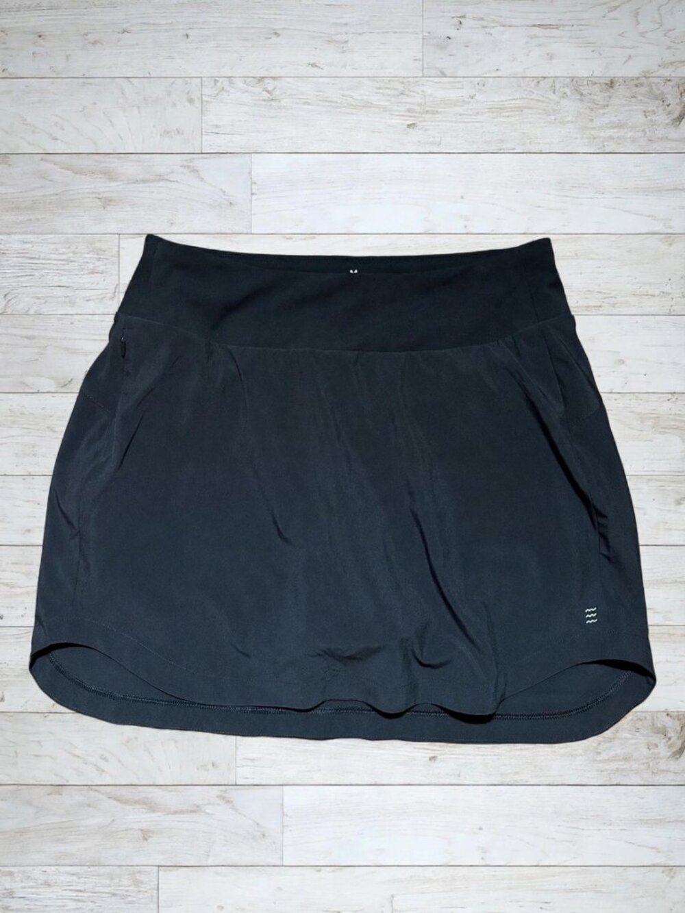 Free Fly Breeze Active Skort Long Black Women's M NWOT